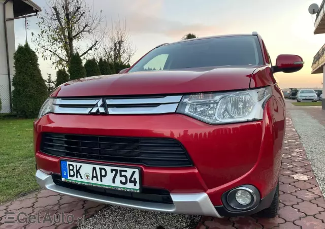 MITSUBISHI Outlander 2.0 2WD Invite