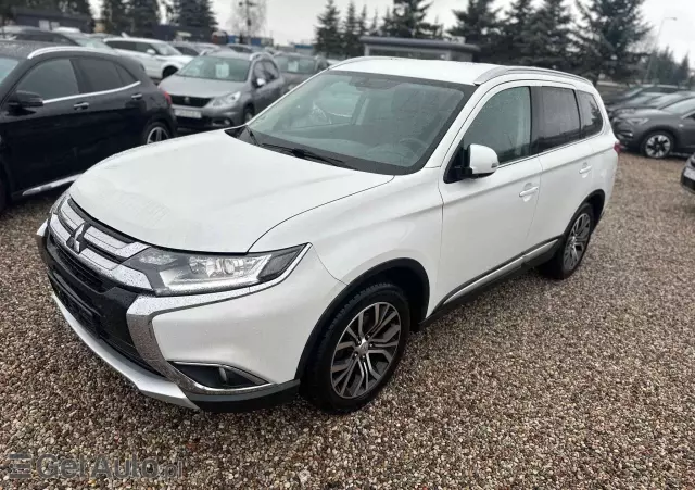 MITSUBISHI Outlander 2.0 2WD CVT Diamant Edition