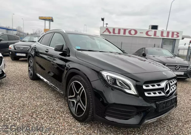 MERCEDES-BENZ GLA 180 7G-DCT AMG Line