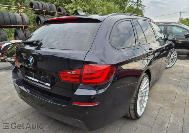 BMW Seria 5 525d xDrive Luxury Line