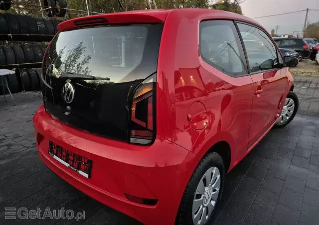 VOLKSWAGEN Up! 