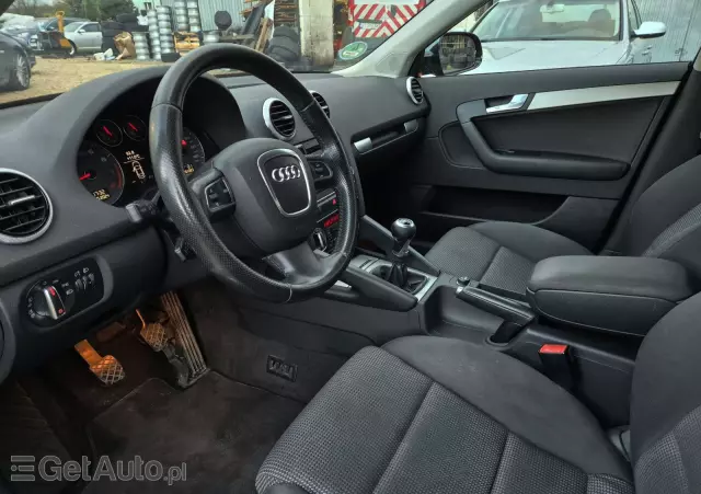 AUDI A3 1.6 Ambiente