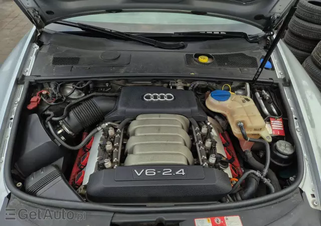 AUDI A6 2.4