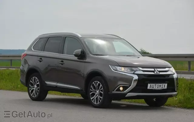 MITSUBISHI Outlander 2.2 DI-D Instyle SDA 4WD