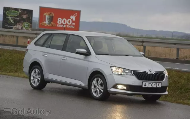 SKODA Fabia 1.0 TSI Ambition Plus