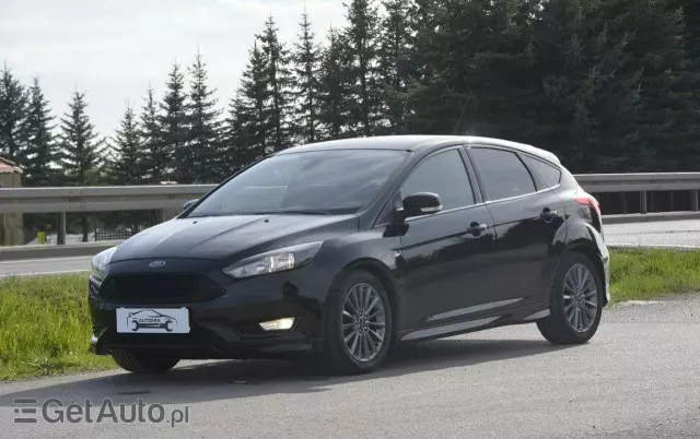 FORD Focus 1.0 EcoBoost ST-Line Black ASS