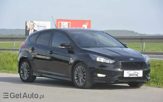 FORD Focus 1.0 EcoBoost ST-Line Black ASS