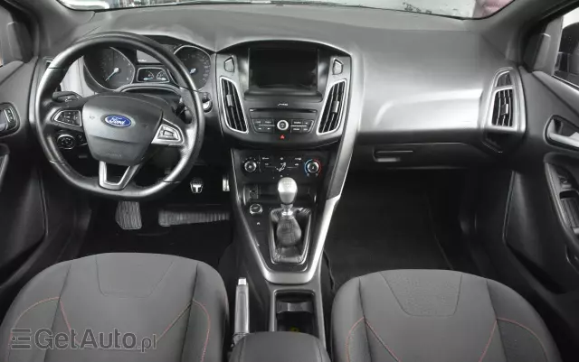 FORD Focus 1.0 EcoBoost ST-Line Black ASS