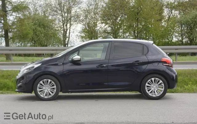 PEUGEOT 208 1.2 PureTech Style