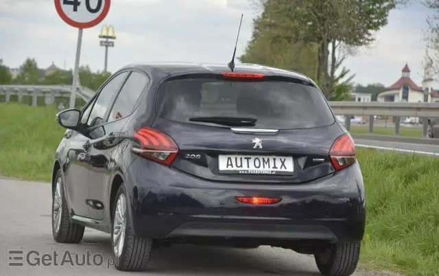 PEUGEOT 208 1.2 PureTech Style