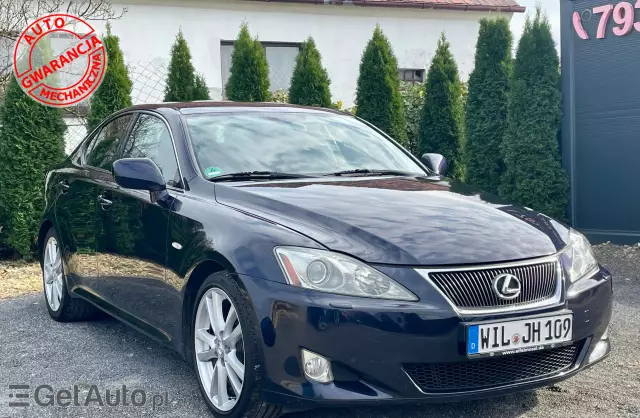 LEXUS IS 