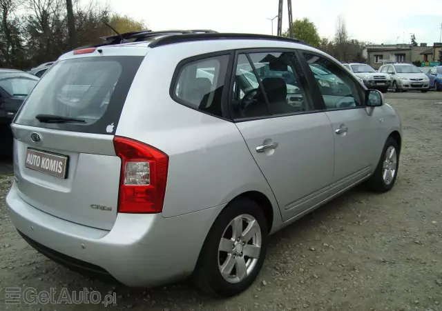 KIA Carens 