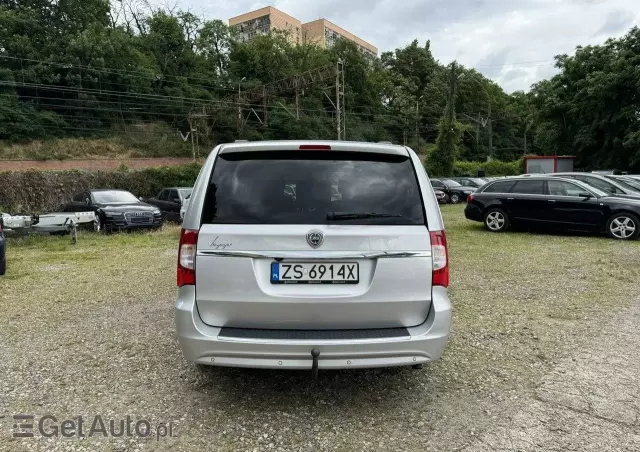 LANCIA Voyager 2.8CRD Platinum