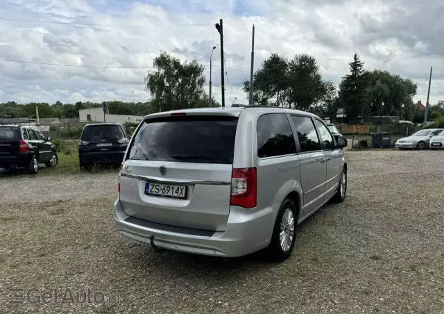 LANCIA Voyager 2.8CRD Platinum