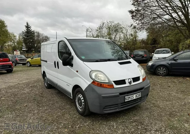 RENAULT Trafic 