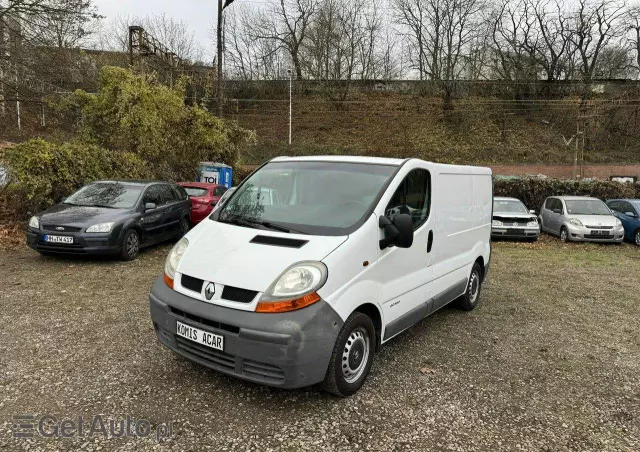 RENAULT Trafic 