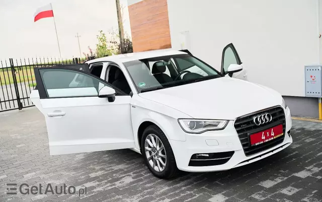 AUDI A3 2.0 TDI Sportback quattro S line Sportpaket