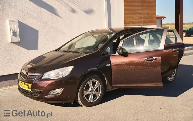 OPEL Astra 1.4 ECOFLEX 150 Jahre