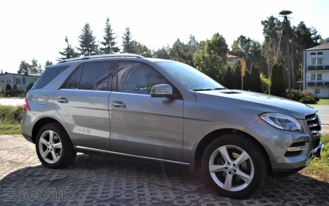 MERCEDES-BENZ ML 250 BlueTEC 4MATIC 7G-TRONIC