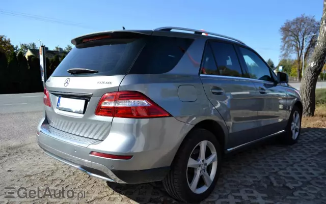 MERCEDES-BENZ ML 250 BlueTEC 4MATIC 7G-TRONIC