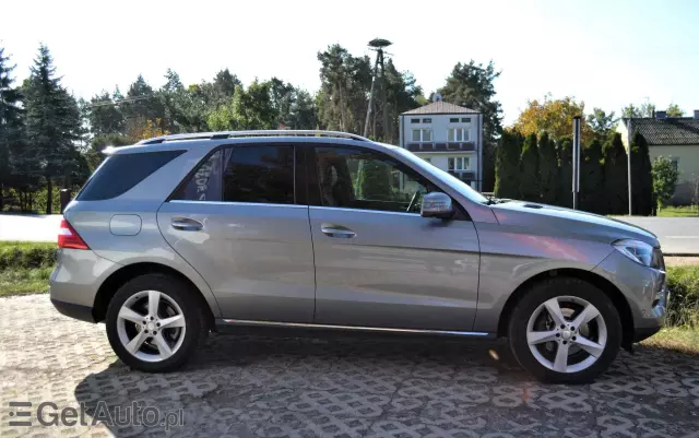 MERCEDES-BENZ ML 250 BlueTEC 4MATIC 7G-TRONIC