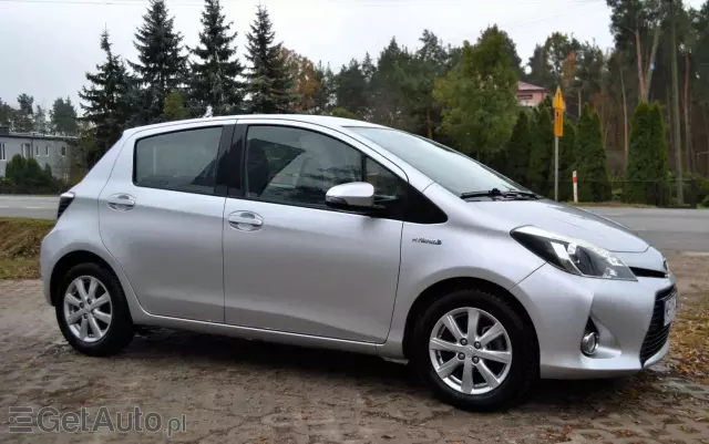 TOYOTA Yaris Hybrid 1.5 VVT-i Club