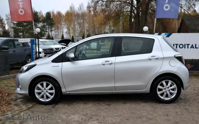 TOYOTA Yaris Hybrid 1.5 VVT-i Club