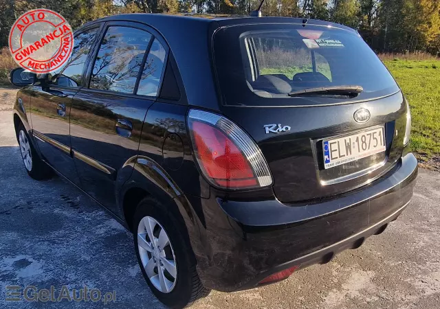 KIA Rio M