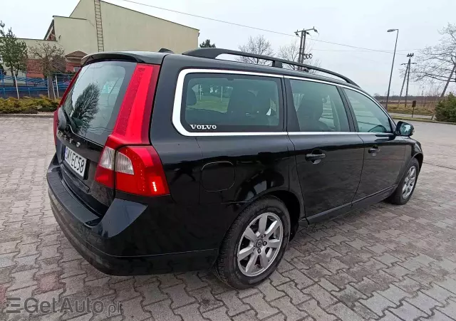 VOLVO V70 2.5T Momentum