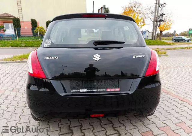 SUZUKI Swift 1.2 Black&White