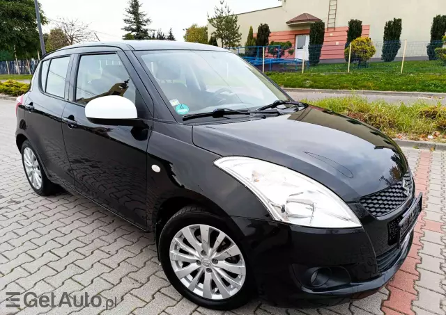 SUZUKI Swift 1.2 Black&White