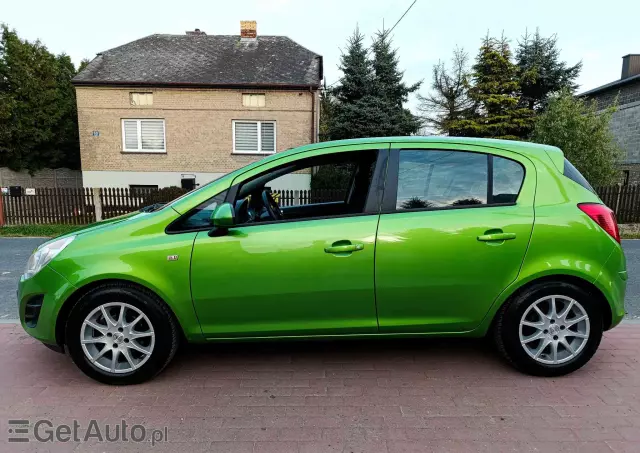 OPEL Corsa 1.4 16V Color Elegance