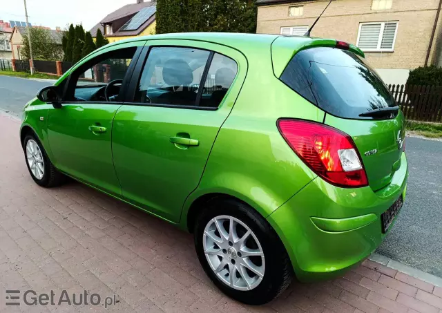 OPEL Corsa 1.4 16V Color Elegance