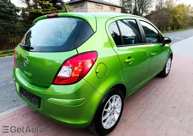 OPEL Corsa 1.4 16V Color Elegance