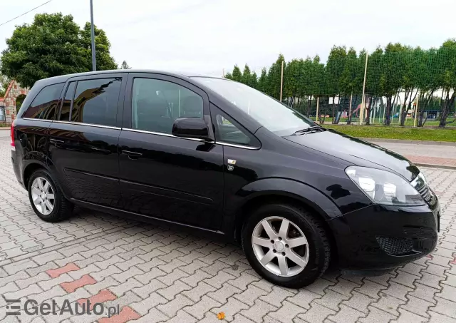 OPEL Zafira 1.8 Cosmo