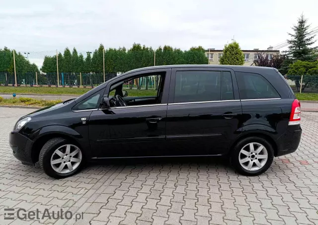 OPEL Zafira 1.8 Cosmo