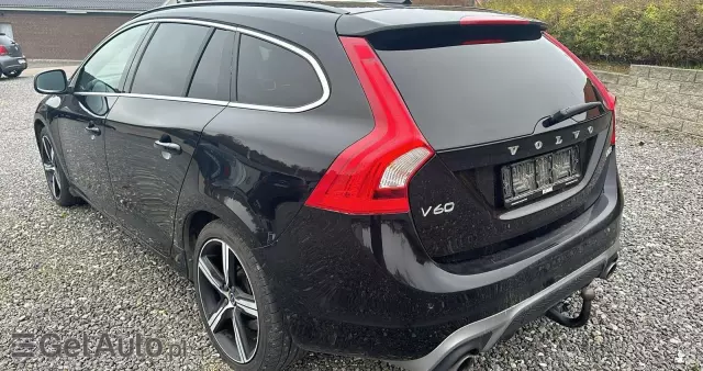 VOLVO V60 D3 Geartronic R-Design