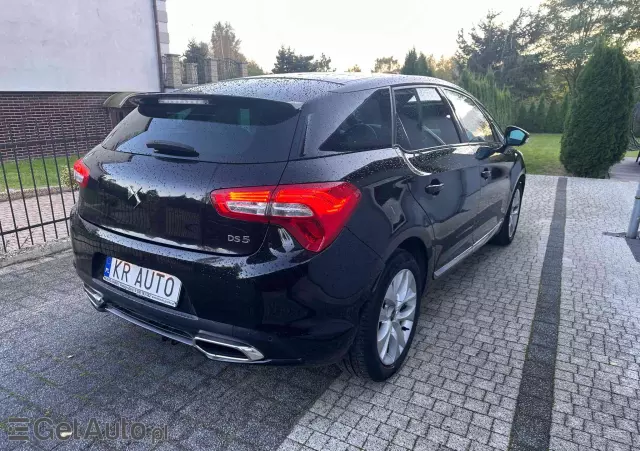 DS AUTOMOBILES DS 5 