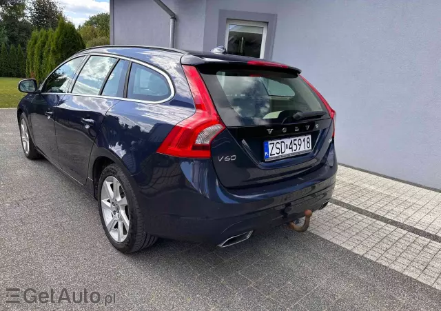 VOLVO V60 D4 Drive-E Summum