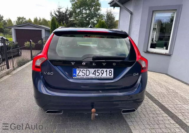 VOLVO V60 D4 Drive-E Summum