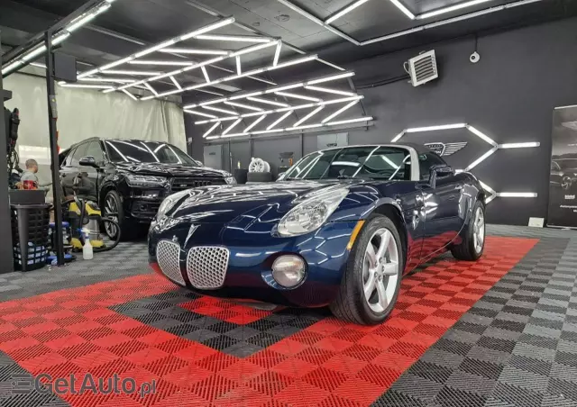 PONTIAC Solstice 