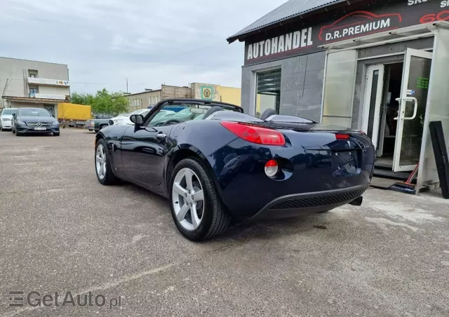 PONTIAC Solstice 