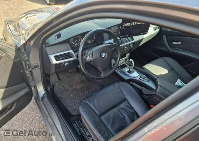 BMW Seria 5 525d Touring Edition Exclusive