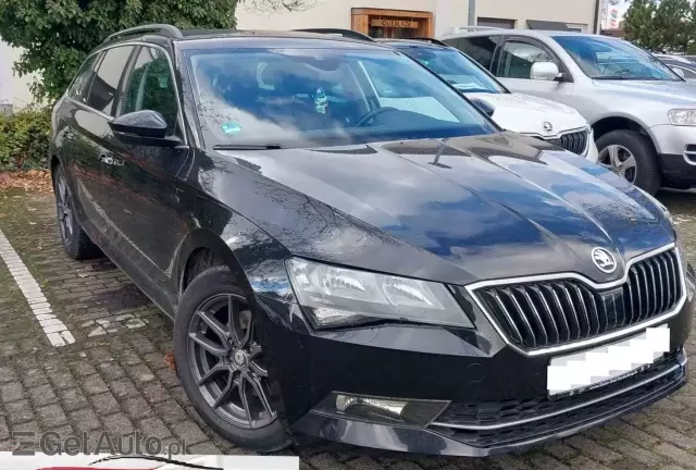 SKODA Superb Combi 2.0 TDI Ambition