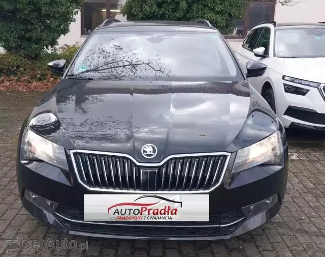 SKODA Superb Combi 2.0 TDI Ambition