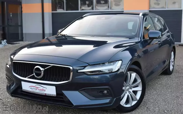 VOLVO V60 D3 Drive-E Dynamic Edition (Momentum)