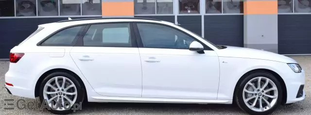 AUDI A4 Avant 40 TDI quattro S tronic S line