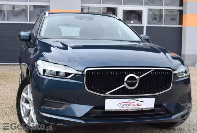 VOLVO XC 60 D3 Momentum Pro