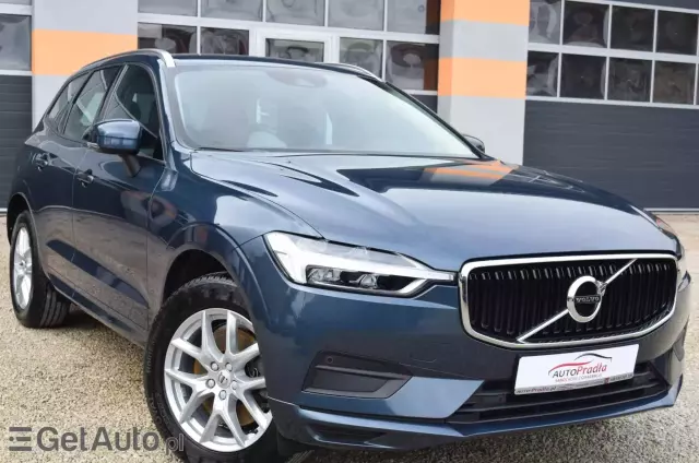 VOLVO XC 60 D3 Momentum Pro