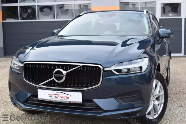 VOLVO XC 60 D3 Momentum Pro